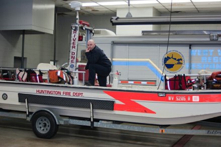 Huntington Fire Rescue Boat, Transport on Wing and Prayer; Vancouver Solved Problem with Grants, Donations Huntington Fire Rescue Boat, Transport on Wing and Prayer; Vancouver Solved Problem with Grants, Donations